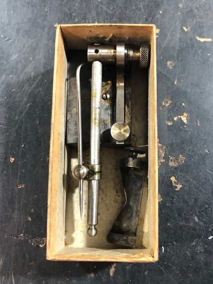 Universal Toolmakers' Surface Gage