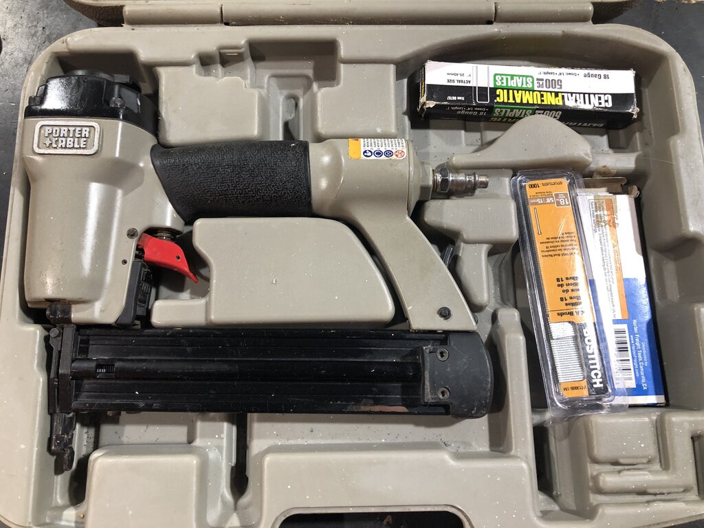 Pneumatic Brad Nailer