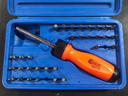 Ratcheting Screwdriver Kit
