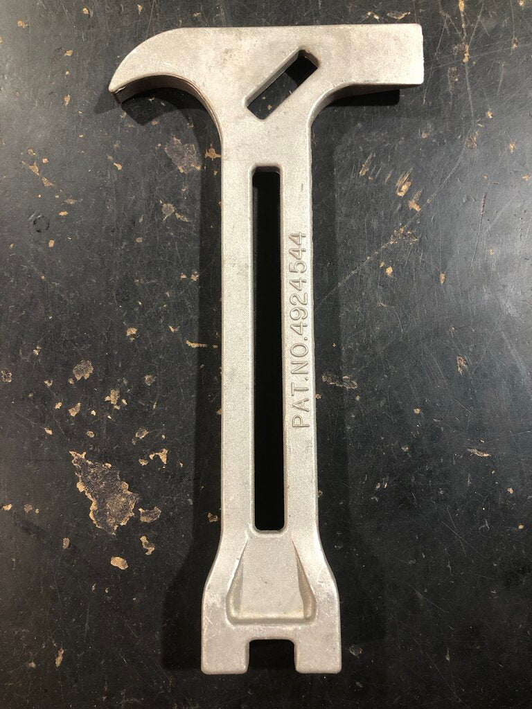 4-in-1 Emergency Tool