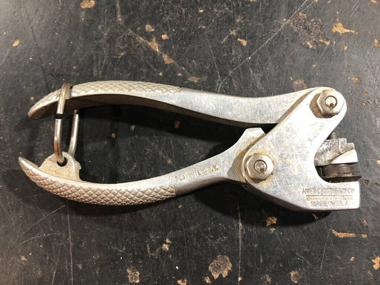 Press Seal Tool