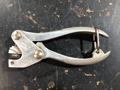 Press Seal Tool