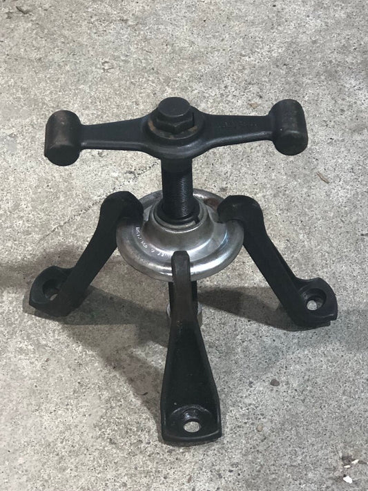 Universal Hub Wheel Drum Puller