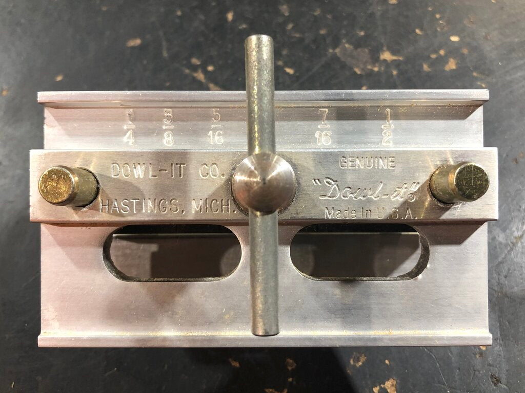 Self-Centering Dowel Drill Guide