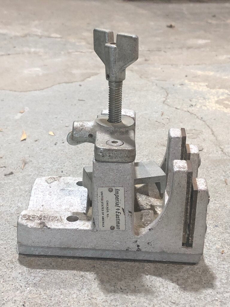 Tube & Pipe Sawing Vise