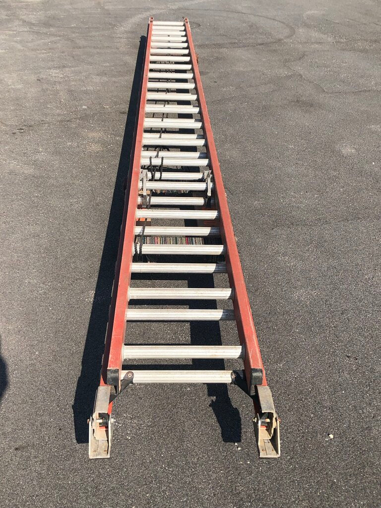 Fiberglass Extension Ladder