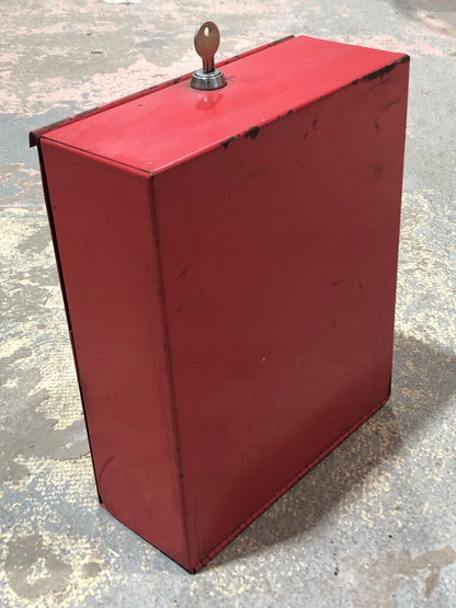 Locking Screwdriver/Pry Bar Holder