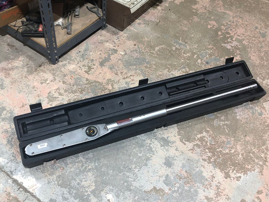 Dial Torque Wrench