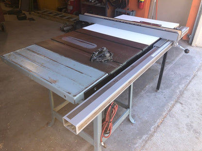 Contractors' Table Saw