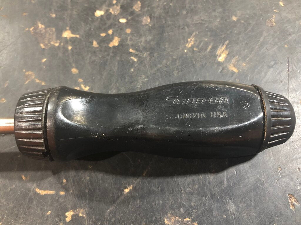 Ratcheting Standard Screwdriver