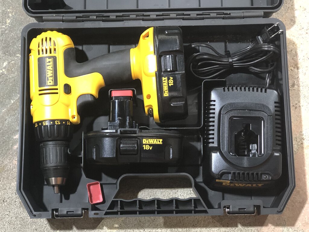 Cordless Drill Kit