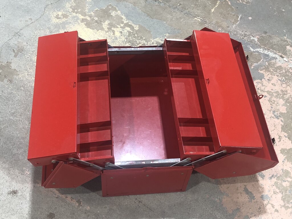 Cantilever Tool Box