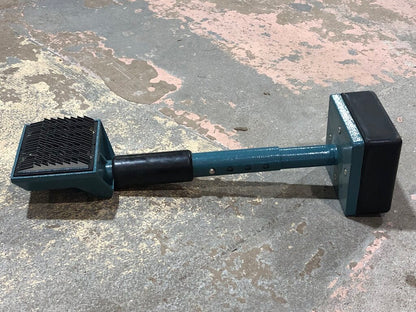 Carpet Knee Kicker