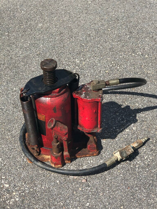Air/Hydraulic Bottle Jack