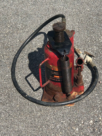 Air/Hydraulic Bottle Jack