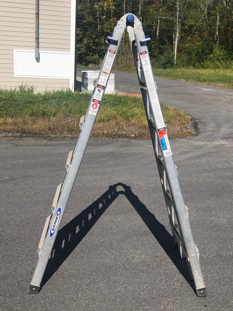 Telescoping Multi-Position Ladder
