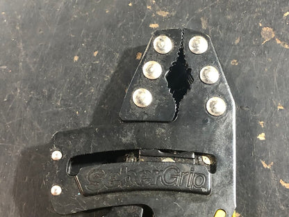 Self Adjusting Pliers