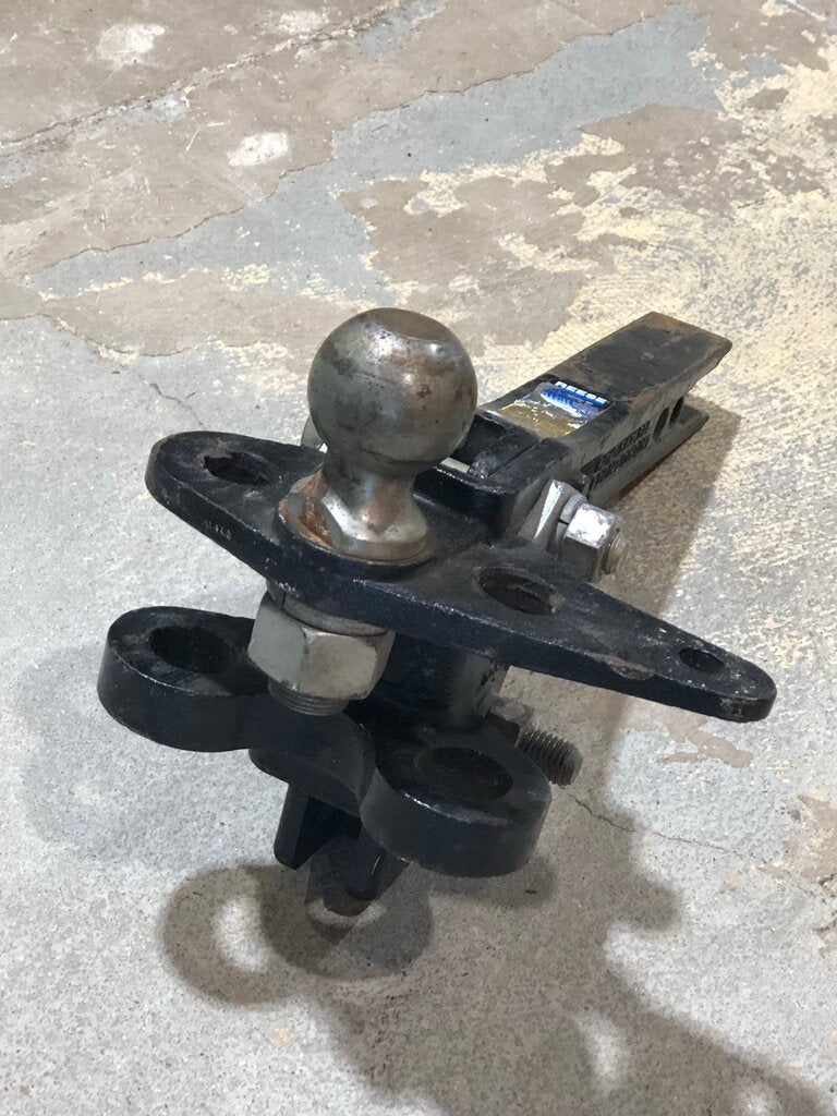 Hitch Bar with Adjustable Ball Mount