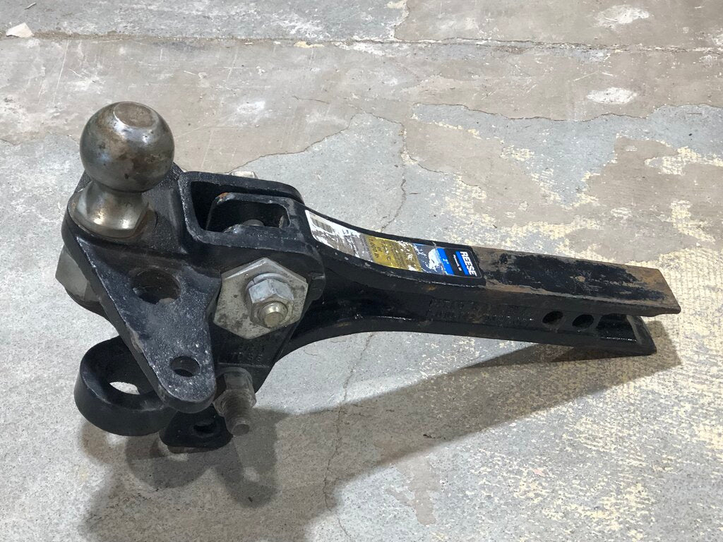Hitch Bar with Adjustable Ball Mount