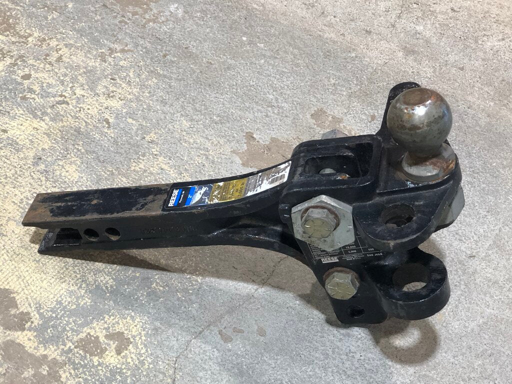 Hitch Bar with Adjustable Ball Mount