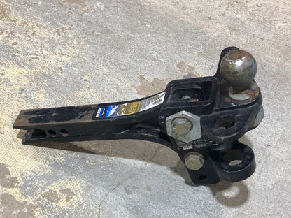 Hitch Bar with Adjustable Ball Mount