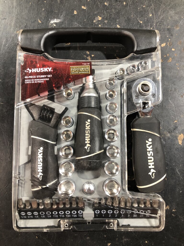 Stubby Ratchet and Socket Set