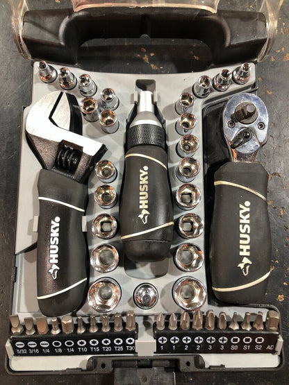 Stubby Ratchet and Socket Set