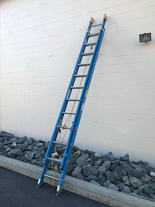Fiberglass Extension Ladder