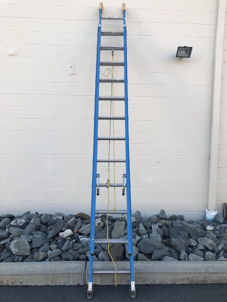 Fiberglass Extension Ladder
