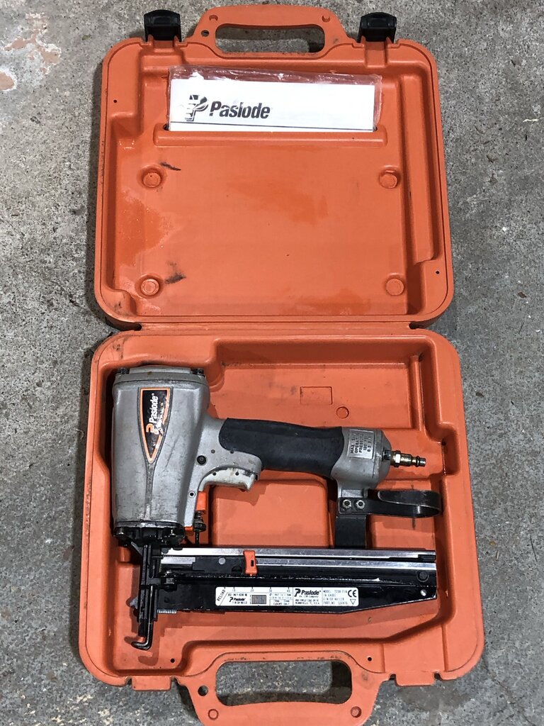 Pneumatic Finish Nailer