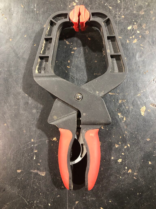 Ratcheting Hand Clamp