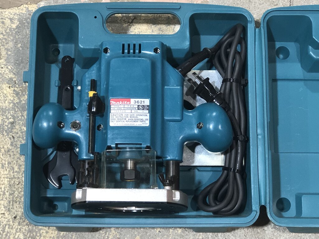 Corded Plunge Router