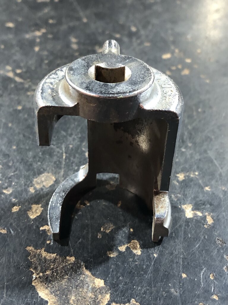Fuel Tank Lock Ring Wrench Adapter