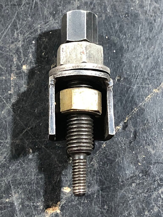Pivot Pin Remover