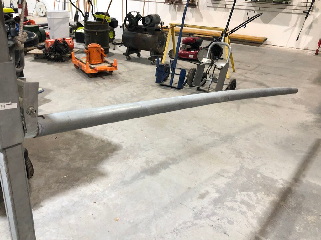 Manual Carpet Roll / Material Lift
