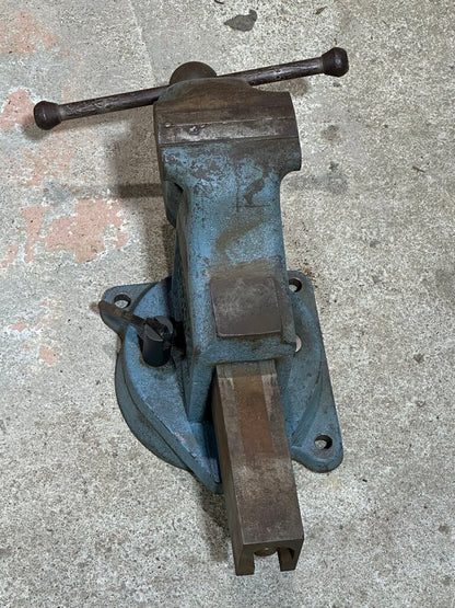 Heavy Duty Swivel Bench Vise