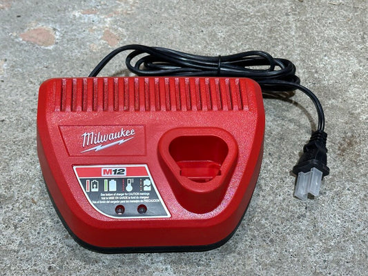 M12 12-Volt Lithium-Ion Battery Charger