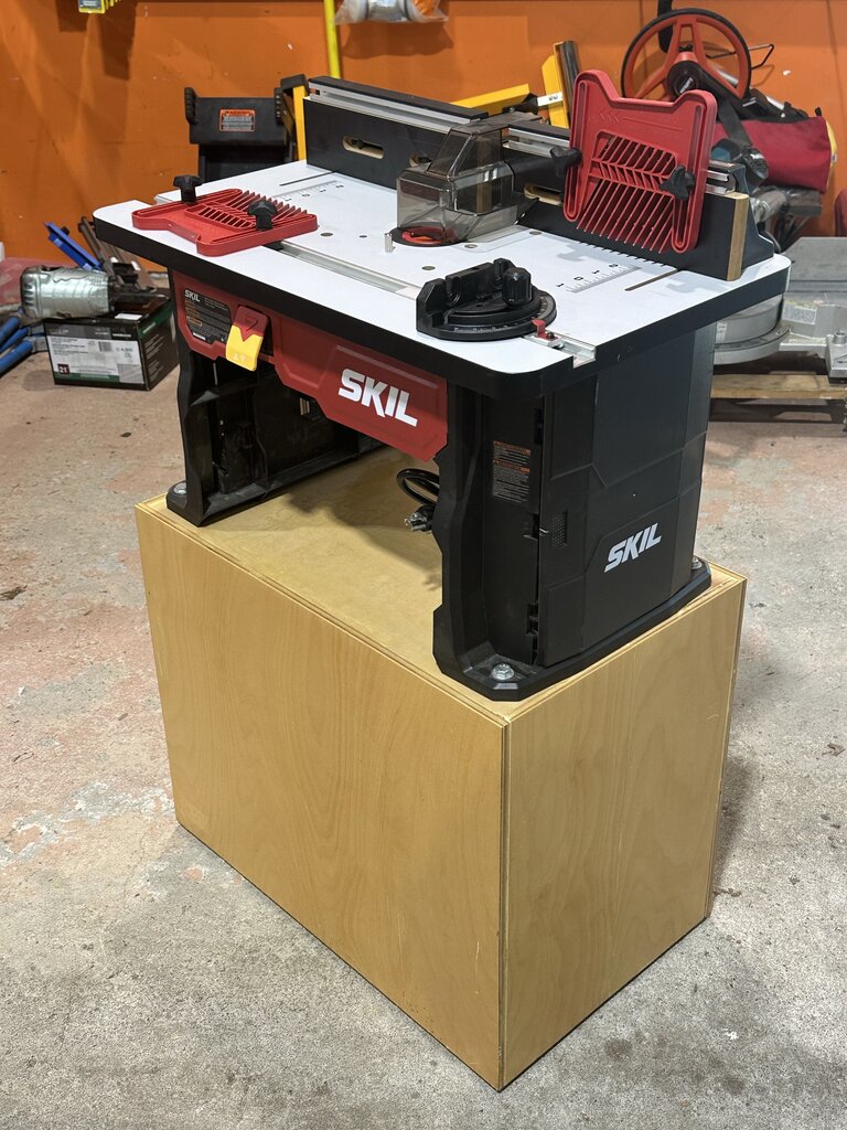 Router Table on Stand