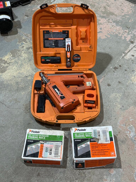 Cordless Framing Nailer Kit