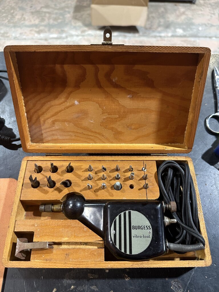Vibro-Tool De Luxe Engraving Set