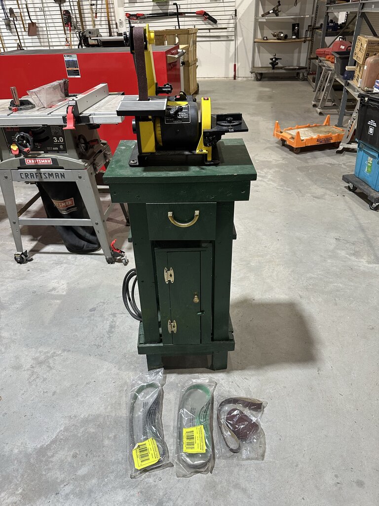 Belt / Disc Sander on Stand with Storage
