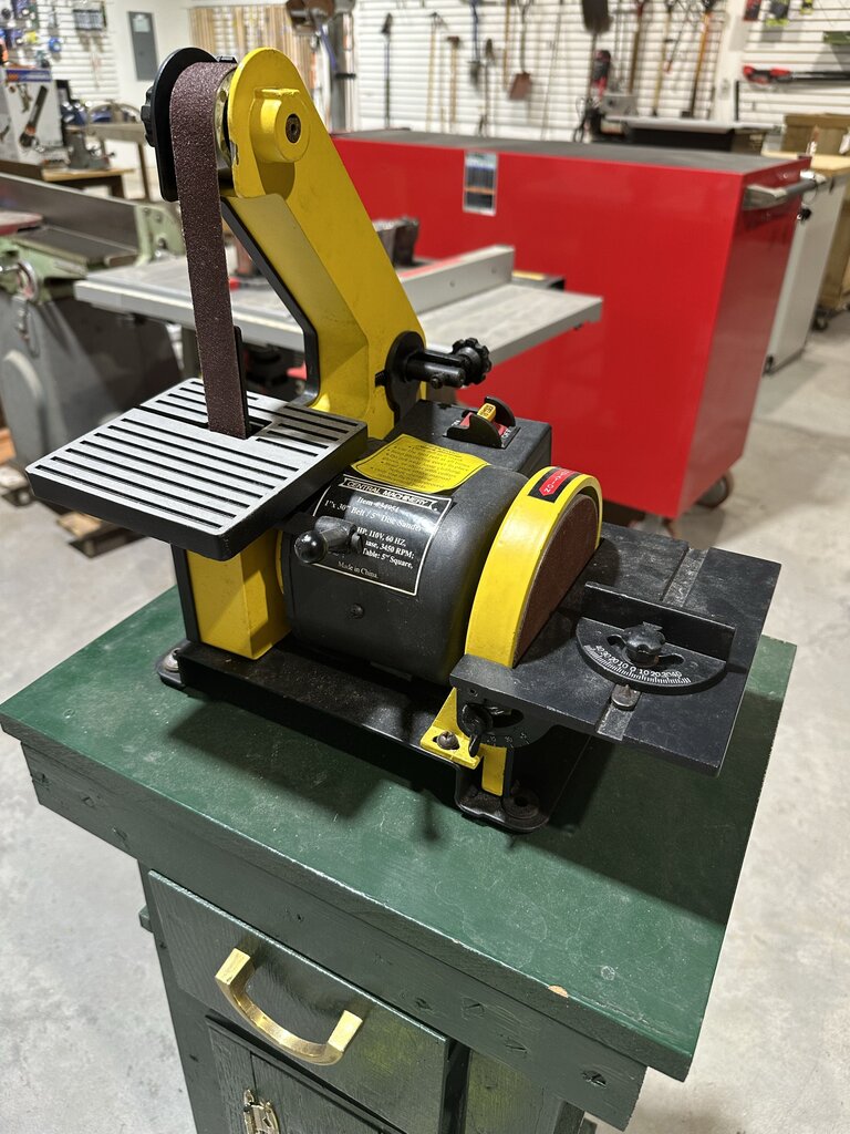 Belt / Disc Sander on Stand with Storage