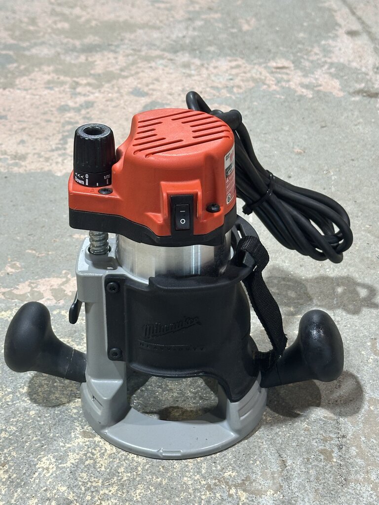 Corded BodyGrip® Router