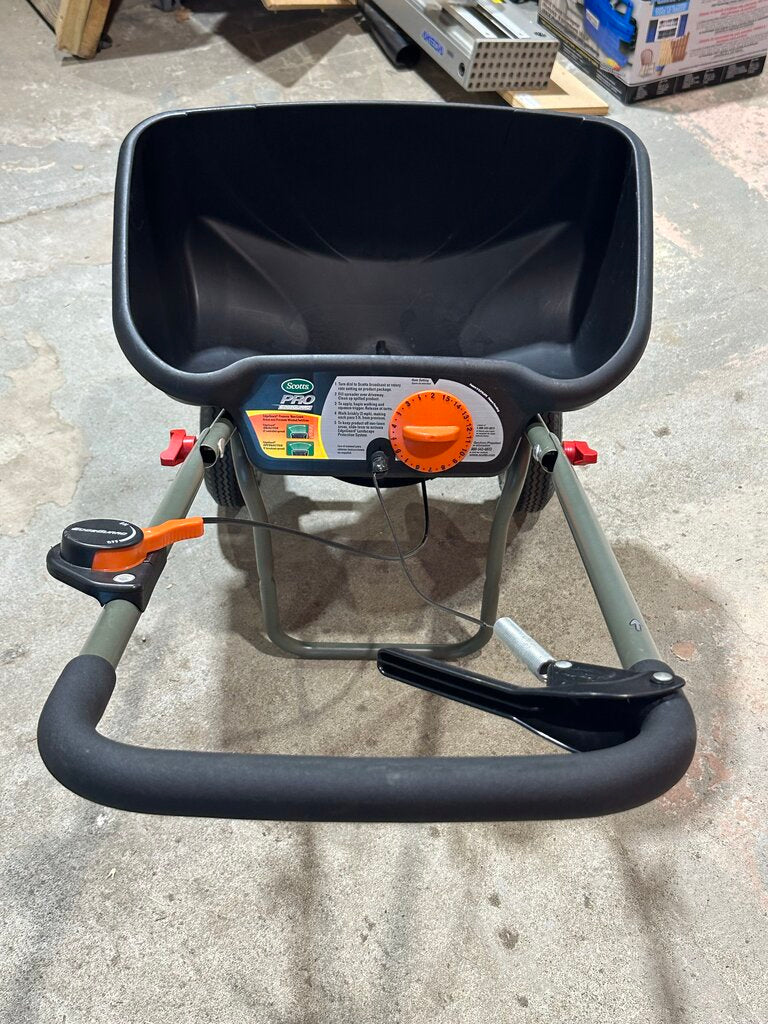 Pro EdgeGuard Broadcast Spreader
