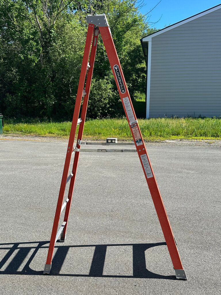 Fiberglass Step Ladder
