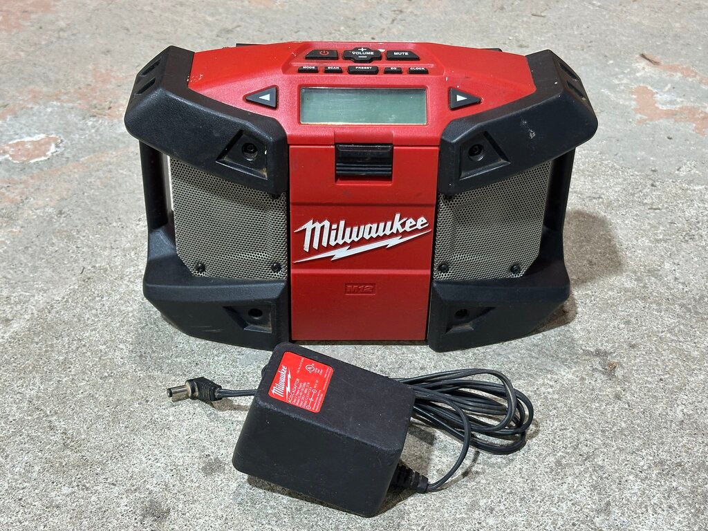 Corded/Cordless Jobsite Radio