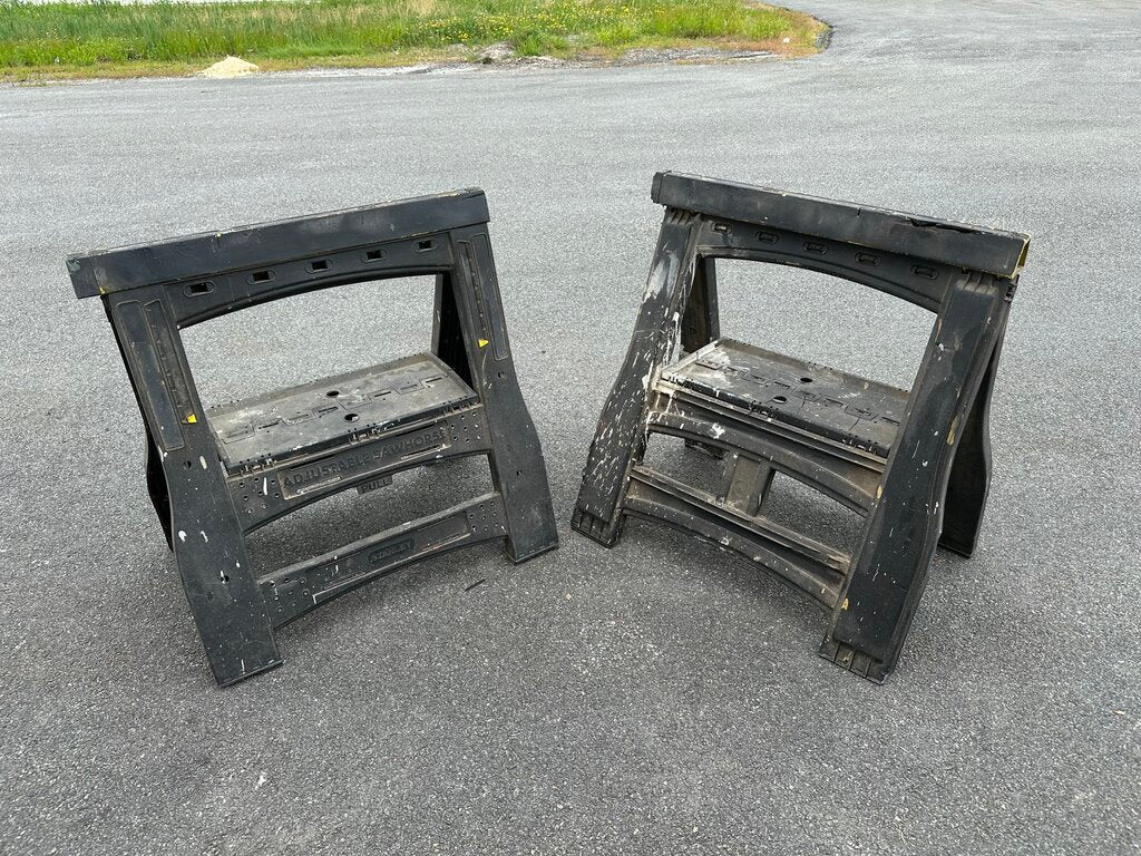 Plastic Saw Horse Pair