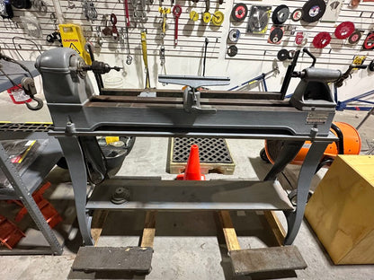 Wood Lathe With Cast Iron Legs