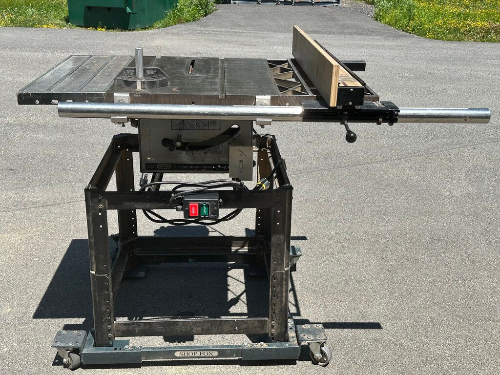 Table Saw on Mobile Base