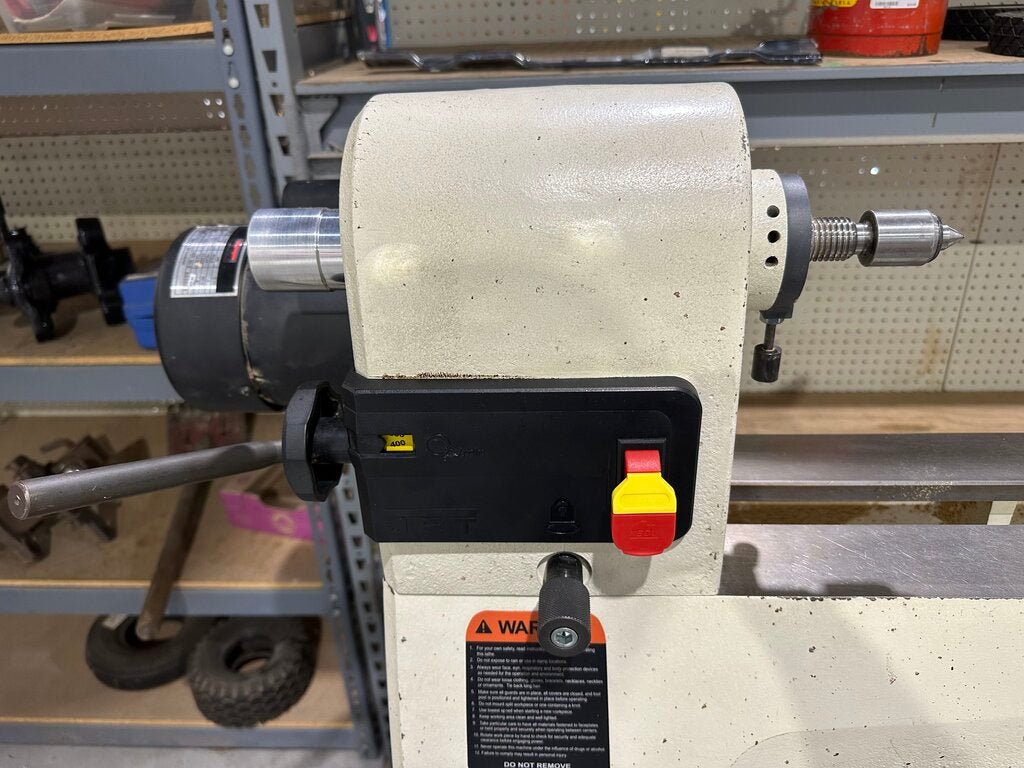 Variable Speed Wood Lathe on Stand